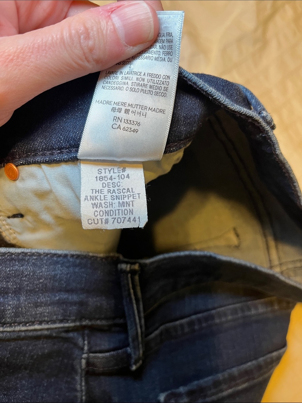 MOTHER THE RASCAL ANKLE SNIPPET JEAN - Picture 6 of 10